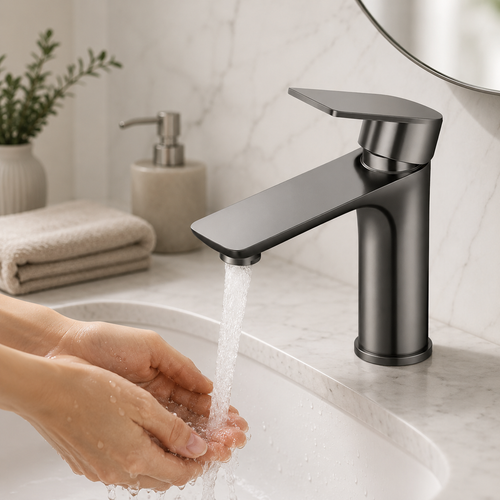 Modern Single-Handle Bathroom Faucet with Soft Aerated Water Flow