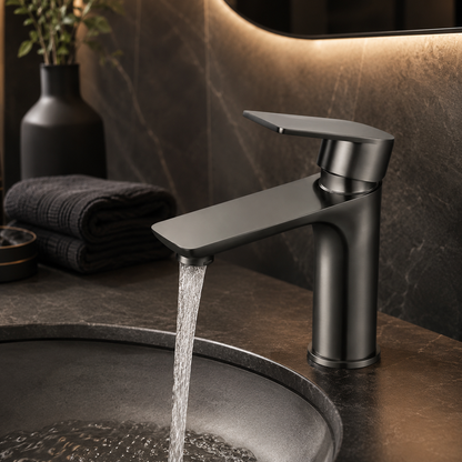 Modern Single-Handle Bathroom Faucet with Soft Aerated Water Flow